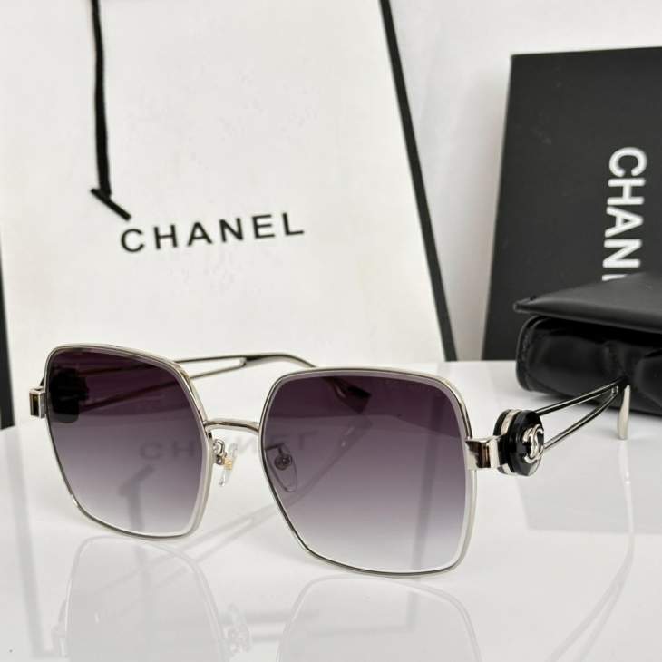 Picture of Chanel Sunglasses _SKUfw79398759fw